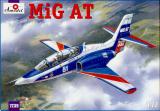 MiG AT